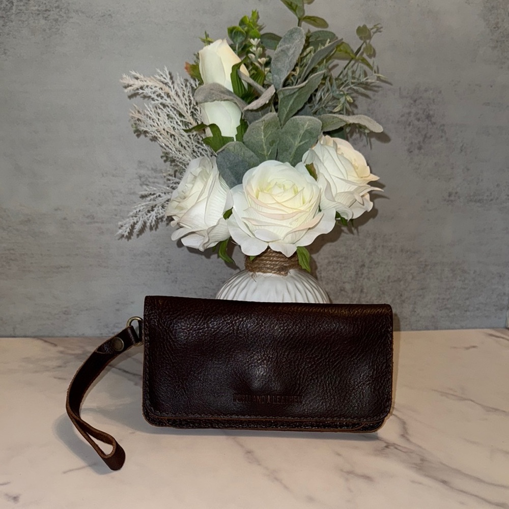 Portland Leather Lily Wristlet